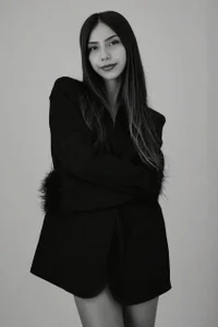 Kyle_Mitchell Black & white slika 2