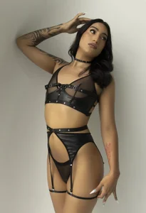 Taly_Fox LOOK AT MY BODY Kuva 5