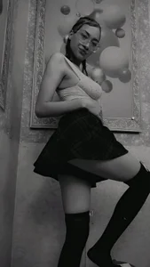 to black and white 👀🙈🥺 de Jadde_Greyy_  5 Imagens