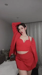 GilberteBauch Lady in red Εικόνα 5