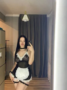 Evelyne_xxo Public  2. fénykép