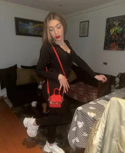 Me in normal day de linda_moralesss  8 Imagens