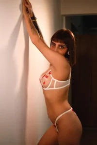 Gyal_8_ Public зображення 7