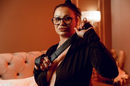 NinnaDevone Public صورة واحدة|NinnaDevone Public صورتان|NinnaDevone Public  2 صور|NinnaDevone Public  2 صورة