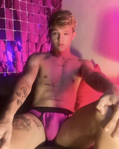 izan_20 Pink 💓🌸 圖片 7