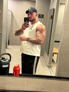 DimitriSullivan_ GYM Bilde