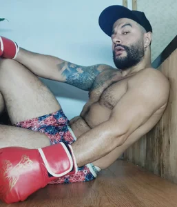 Luke__09: sexy box ( фото)