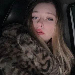 PrettyVibe Public Foto 2