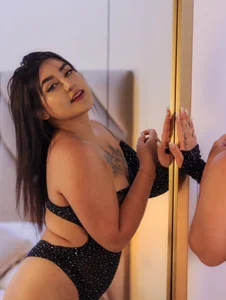 Lya_Whites 🍒 Foto 2