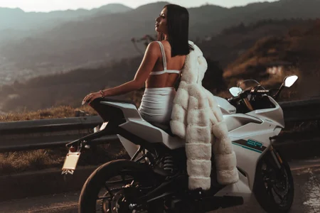 Your Biker Girl 🏍️🏍️👄💄❤ od ZaraLim  snímek