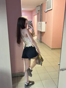 StephaniCute Guess how tall I am?😄😄😂😂 зображення