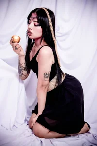 aliice_walker_ Oh God! Pic 2