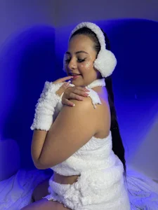 eva_daemon kullanıcısının Cold Hands, Dirty Mind ✨🤍 albümü -  3 fotoğraf