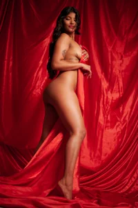 Madison_horny69のSexy brunette ...の 4枚の写真