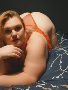 bbw_olive_peach Public Pic 4