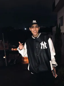 Raven_Cox Public Poză 4