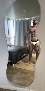 DimitriSullivan_ 💦 Bilde 2