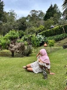 Amira-Zahra Picnic day ❤️‍🔥 Immagine  2