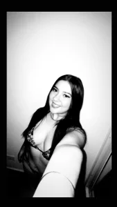 Leah-Moon Public Foto