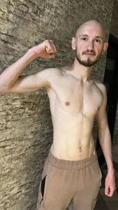 Me<3 od HotAtlas  2 snímek