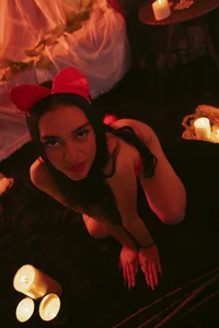 katteyes_mjs 💎 MY RED ROOM 😈 Pic