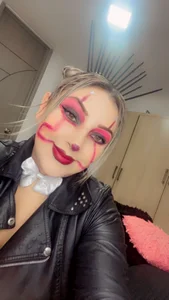 Lady__Pink: Public ( 2 фото)