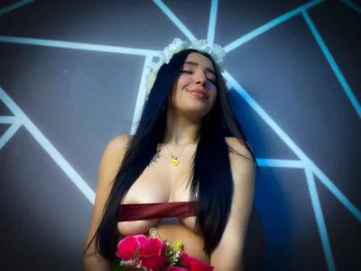 Zdjęcia Sweets_Violeta18 My big school tits are that they explode 🔥💦🍒: 