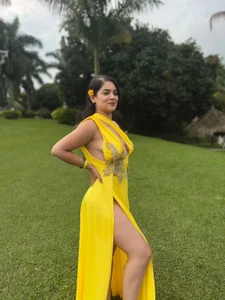 Lia_Hurley 🌻🍃✨ Pic 4