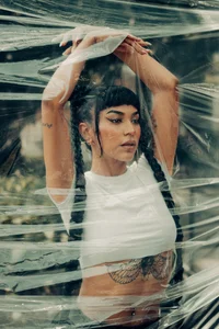 LunaRuso Retrospective Looks Bilde 3