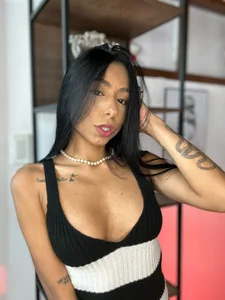 antonela-deepthroat Sexy with dress🤍 Foto 9