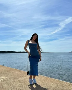 bell_Alice Hand in hand Fotka