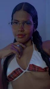 Ambeer_fox_Naughty Schoolgirl Bild 3