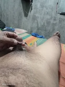 paringbudol small tits Foto