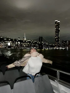 KylieeV NYC Diaries🗽 Pic 9