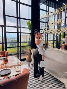 AlyssaDean Casual outing🤍✨ Pic 3