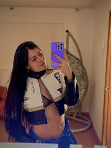 helena_1gv Public Pic