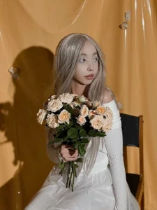 Evelyn_Neal flower Pic