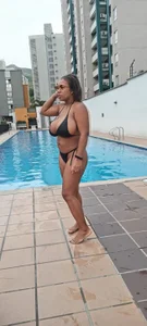 megan-hotxx Pool Pic 3