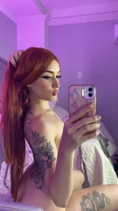 CamileHolmesCami图片