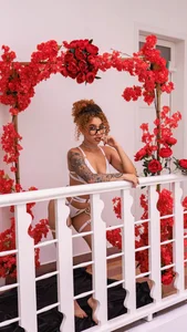 Sienna_brunette Be my valentine ❤❤ Pic