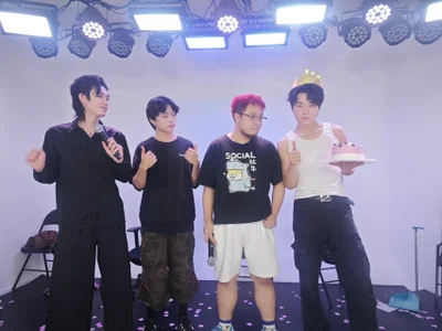 Playboy de Playboy-909  3 Imagens