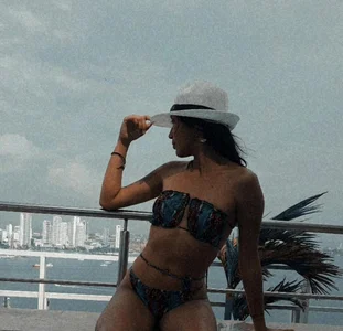 KarelyWestのbbby karelyの枚の写真