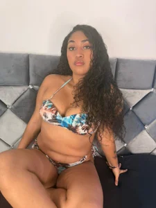 Brenda-Rousse Public Poză 4