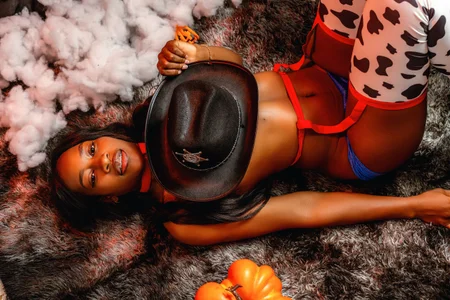 ✨Feliz Halloween!👻🥰 de CoralHarrinson  8 photos