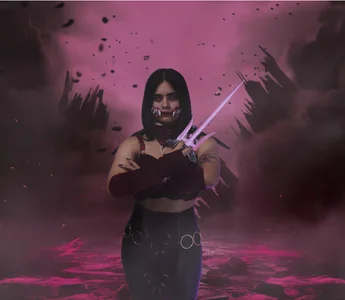 ⚔️Cosplay Mileena⚔️ de atena_hill_  4 Imagens