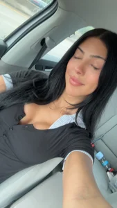 xotictransnymph me <3 - {count, plural, one {תמונה אחת} two {שתי תמונות} many {# תמונות} other {# תמונות}}