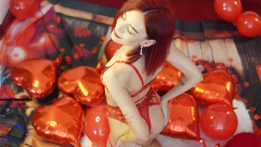 KloeyAdams ❤️Will you be my Valentine?❤️ Pic
