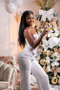 ShanelWest 🌲❤️🥂 Merry christmas 2025 صورة واحدة|ShanelWest 🌲❤️🥂 Merry christmas 2025 صورتان|ShanelWest 🌲❤️🥂 Merry christmas 2025  صور|ShanelWest 🌲❤️🥂 Merry christmas 2025  صورة