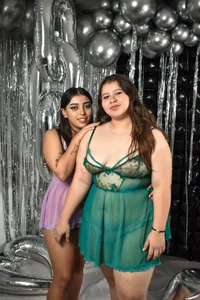 Laia_and_Aloby Sexy girls Pic 4