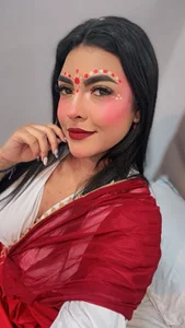 lakshmiraniiiのred and whiteの 2枚の写真